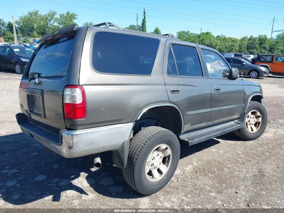 1996 Toyota 4Runner SR5