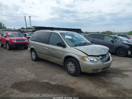 2006 Chrysler Town & Country SWB