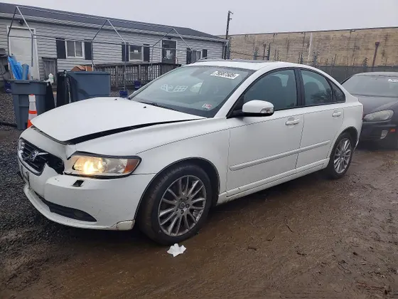 2009 Volvo S40 2.4L