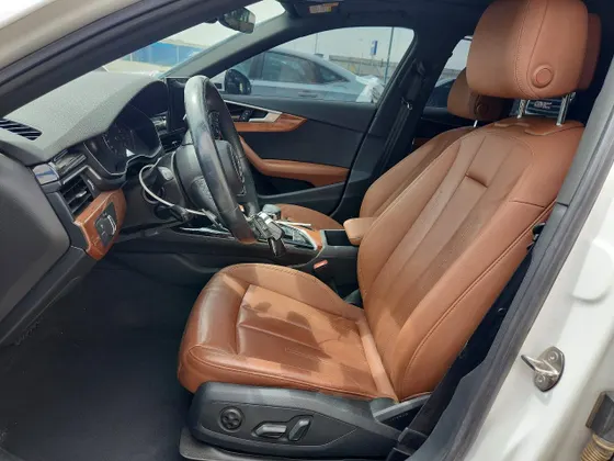 2022 Audi A4 Sedan Premium