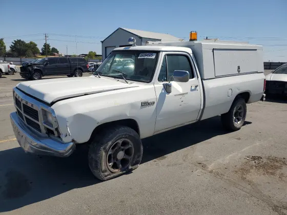 1992 Dodge D250 & W250 W200