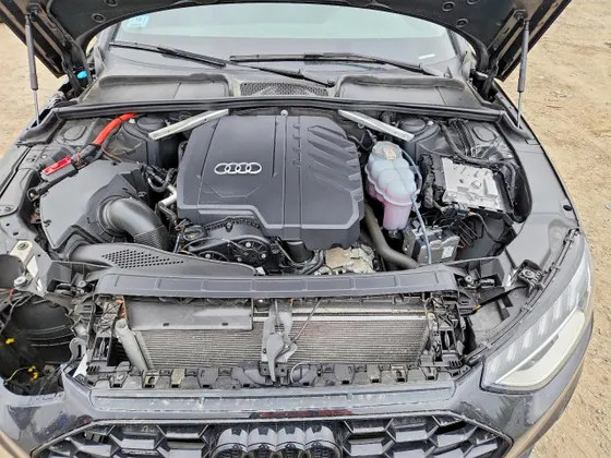 2023 Audi A4 Sedan S line Premium Plus