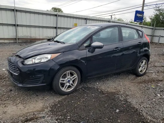 2017 Ford Fiesta SE