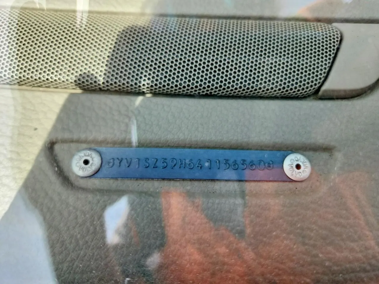 2004 Volvo V70 XC70