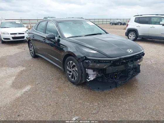 2026 Hyundai Sonata Hybrid Blue