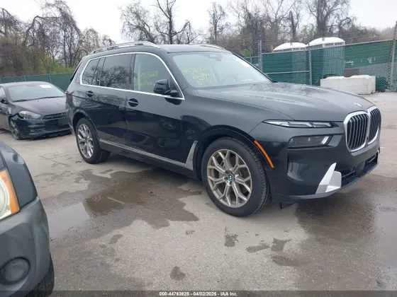 2025 BMW X7 xDrive40i