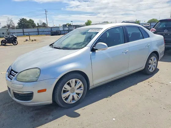 2005 Volkswagen Jetta Sedan A5 2.5L