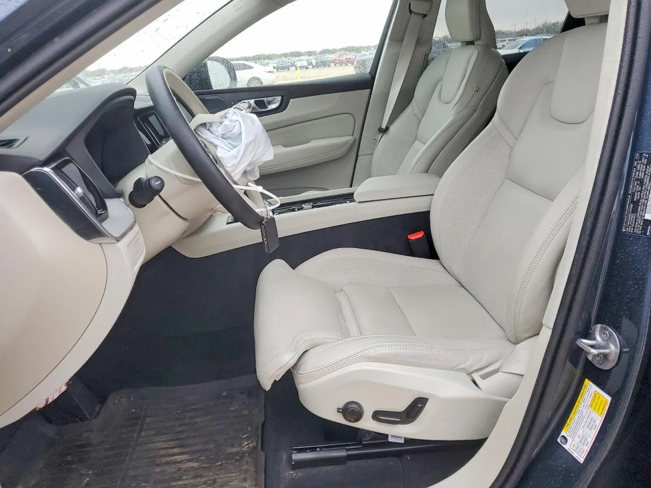 2025 Volvo XC60 Plug-In Hybrid Ultra