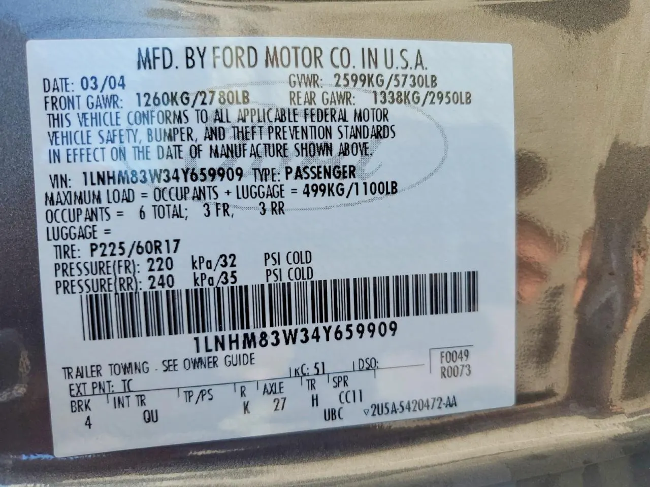 2004 Lincoln Town Car Ultimate
