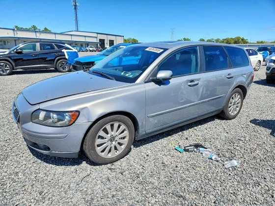 2005 Volvo V50