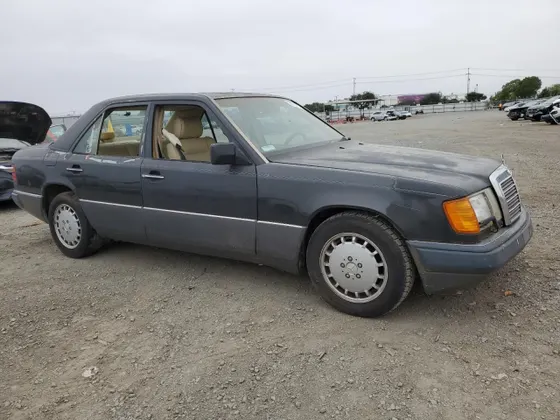 1992 Mercedes-Benz 300 Series 300E