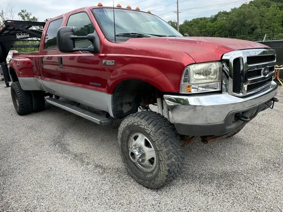 2002 Ford Super Duty F-350 DRW XL