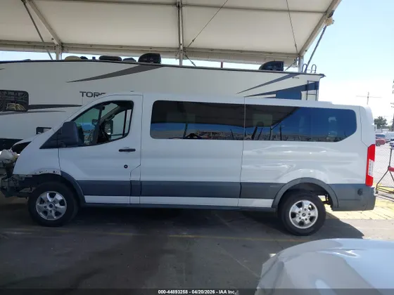 2017 Ford Transit Wagon XLT