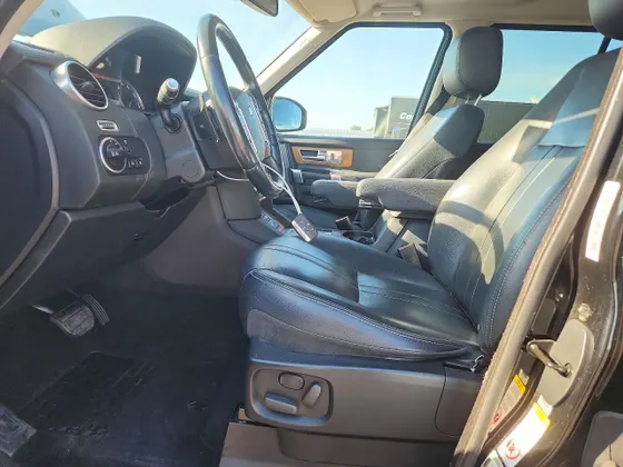 2016 Land Rover LR4