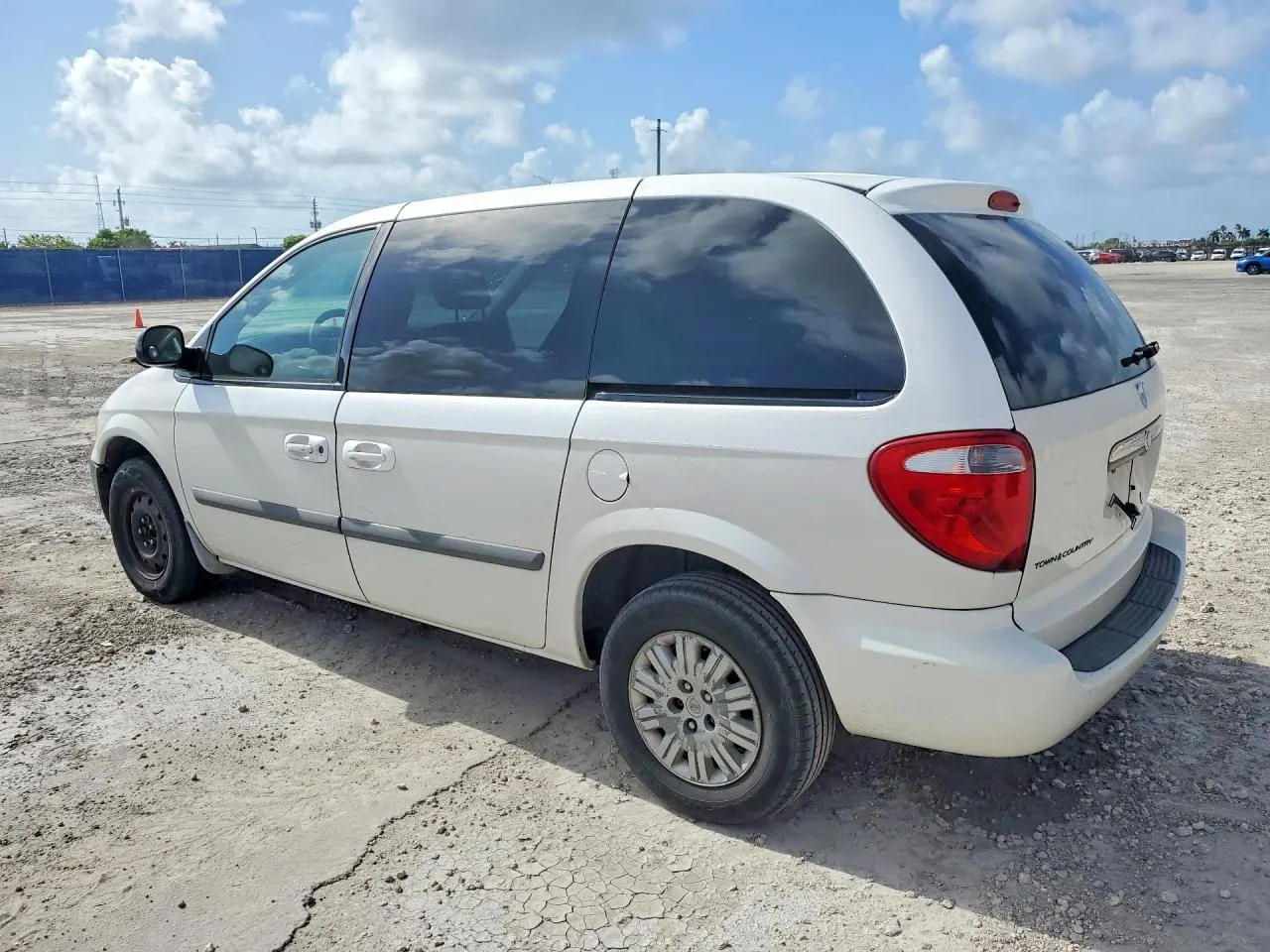 2006 Chrysler Town & Country SWB TOWN & COUNTRY