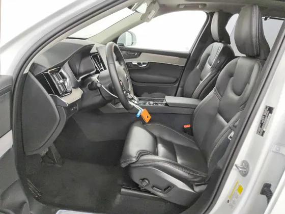 2025 Volvo XC90 Plug-In Hybrid Ultra