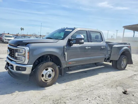2024 Ford Super Duty F-350 DRW XL