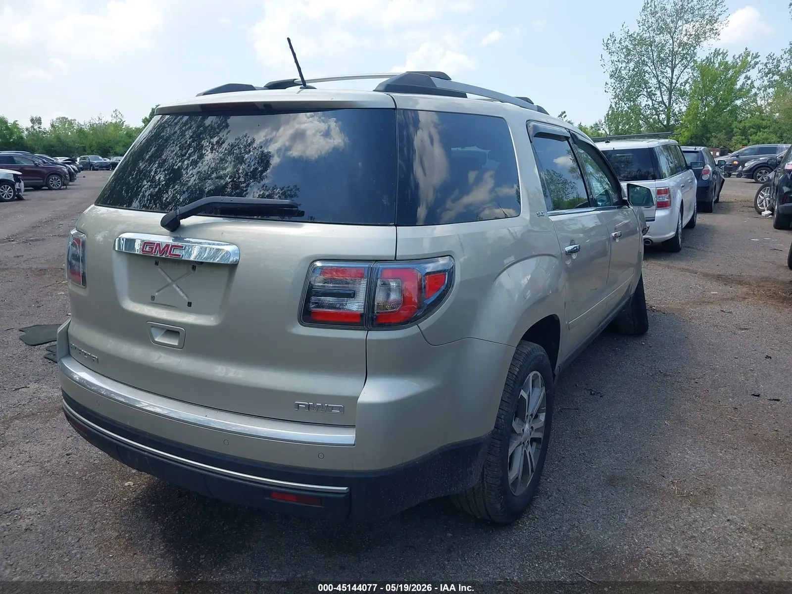2013 GMC Acadia SLT