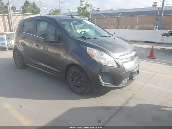 2014 Chevrolet Spark EV LT