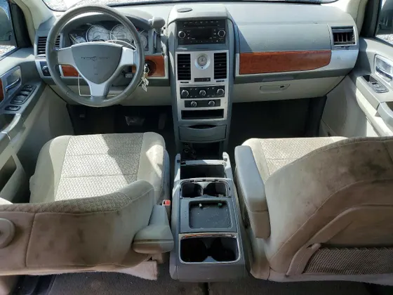 2009 Chrysler Town & Country Touring