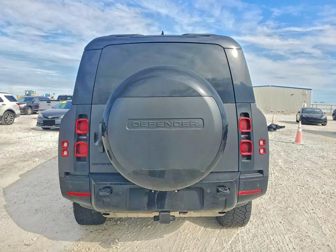2024 Land Rover Defender X-Dynamic SE
