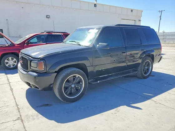 2000 GMC Denali YUKON