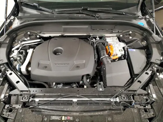 2026 Volvo XC60 Plug-In Hybrid Ultra