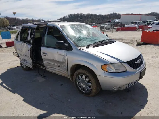 2004 Chrysler Town & Country Limited