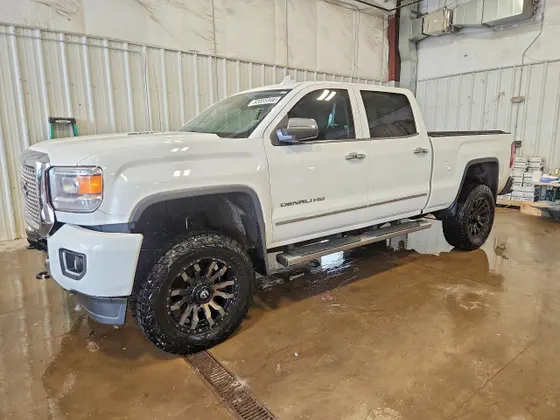 2015 GMC Sierra 2500HD Denali