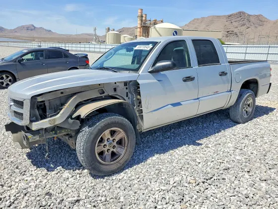 2008 Dodge Dakota SLT