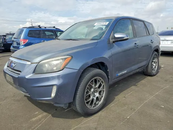 2013 Toyota RAV4 EV