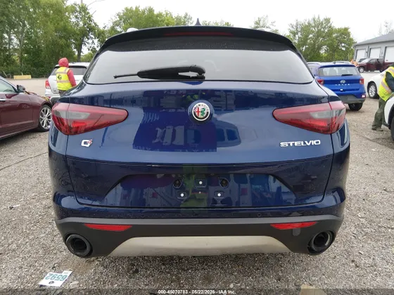 2018 Alfa Romeo Stelvio Ti