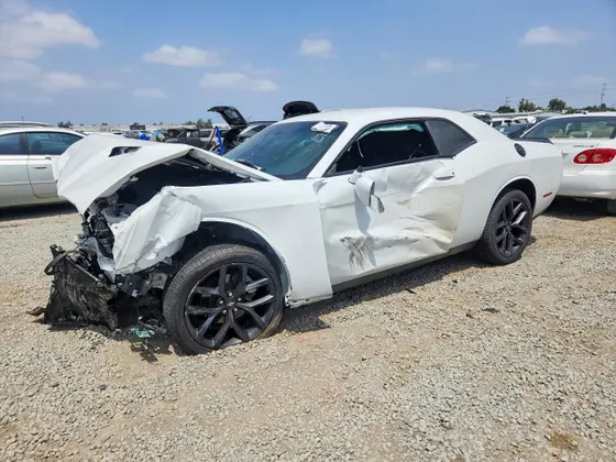 2022 Dodge Challenger SXT