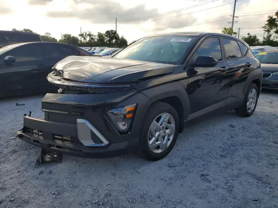 2025 Hyundai Kona SE
