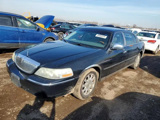 2010 Lincoln Town Car Signature L