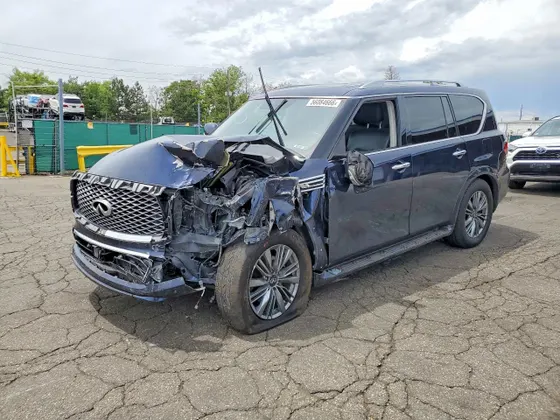 2021 INFINITI QX80 LUXE