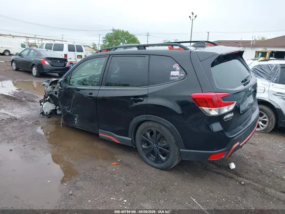 2023 Subaru Forester Sport