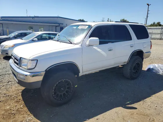 1998 Toyota 4Runner SR5
