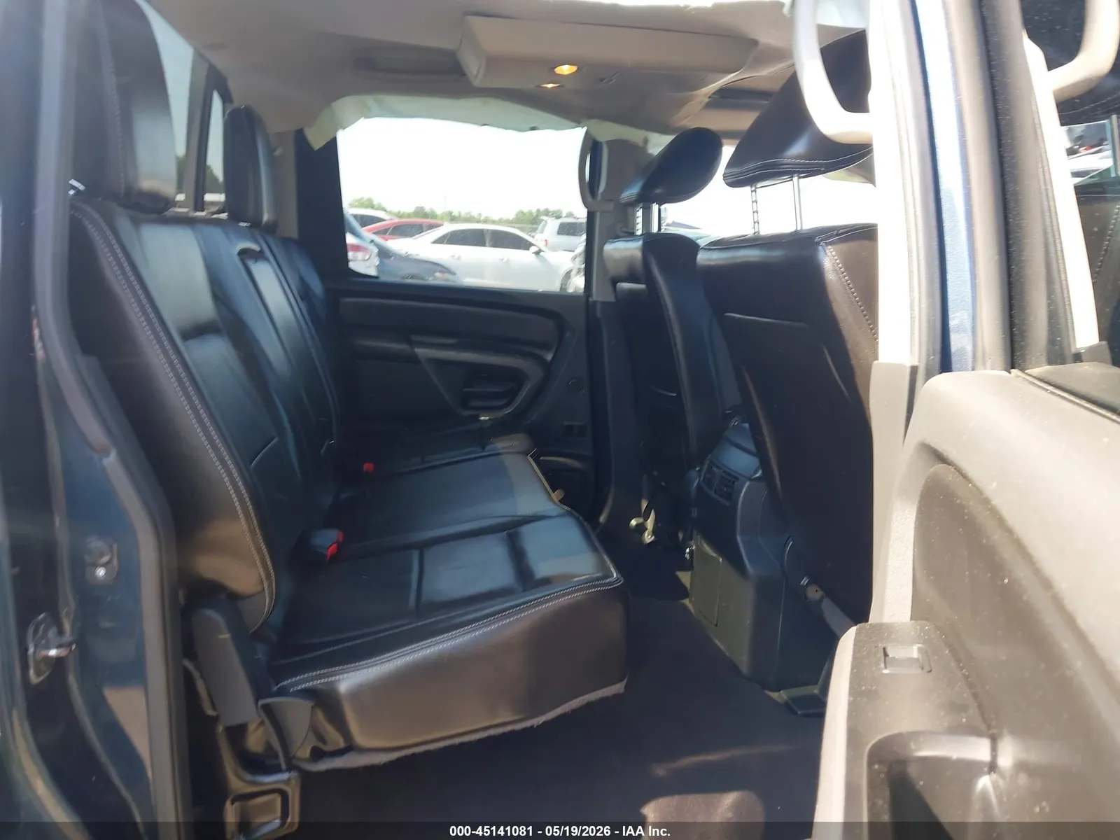 2015 Nissan Titan SL