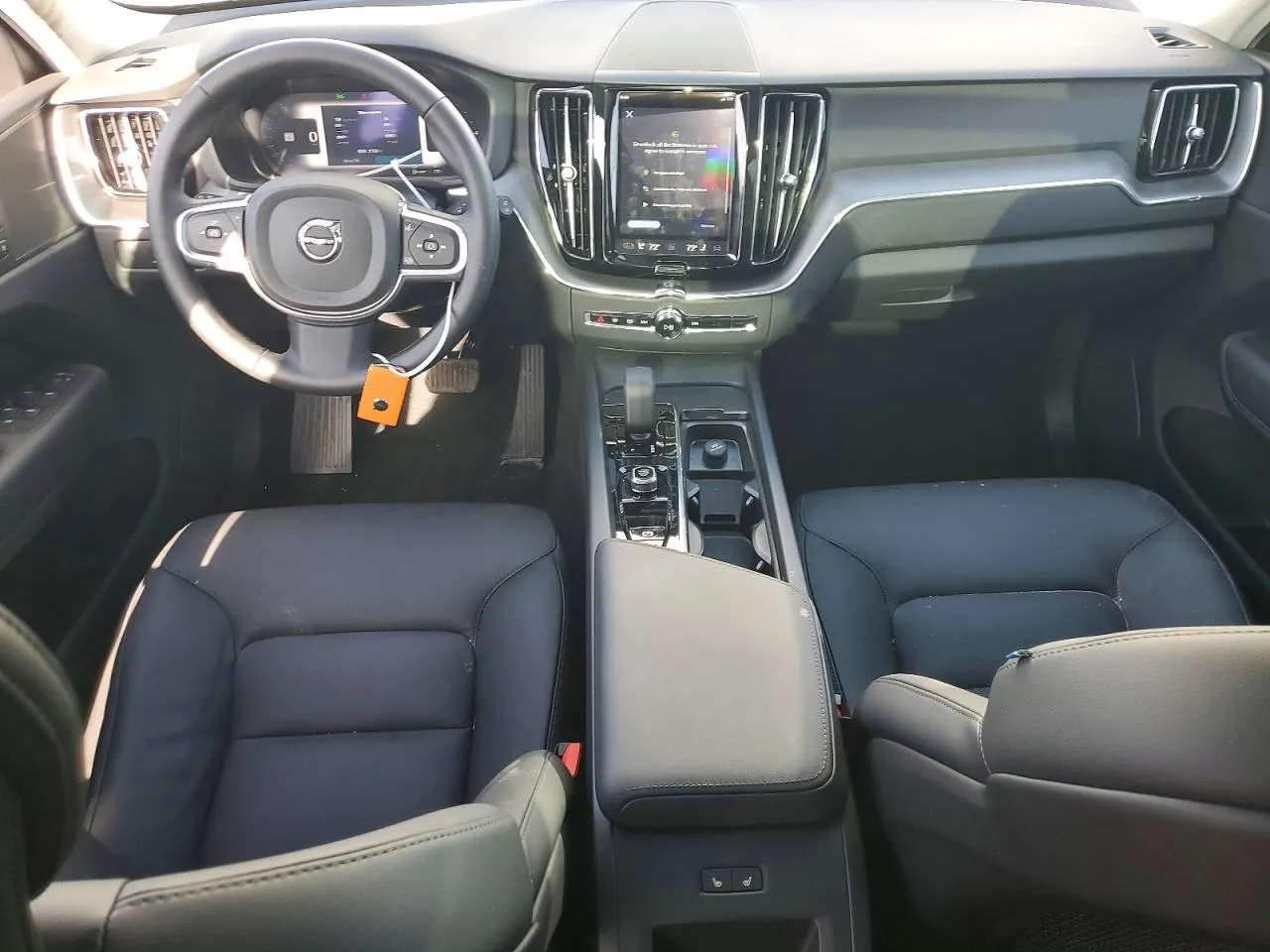 2025 Volvo XC60 Plug-In Hybrid Core