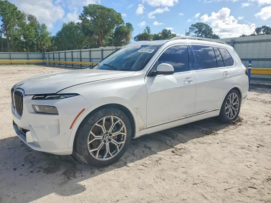 2023 BMW X7 xDrive40i