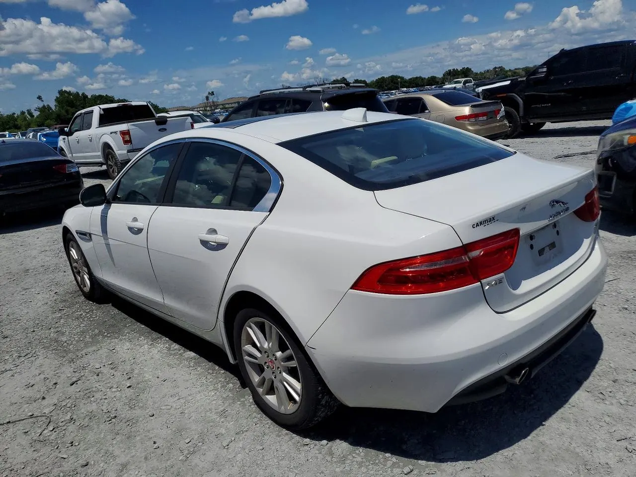 2017 Jaguar XE 25t Premium