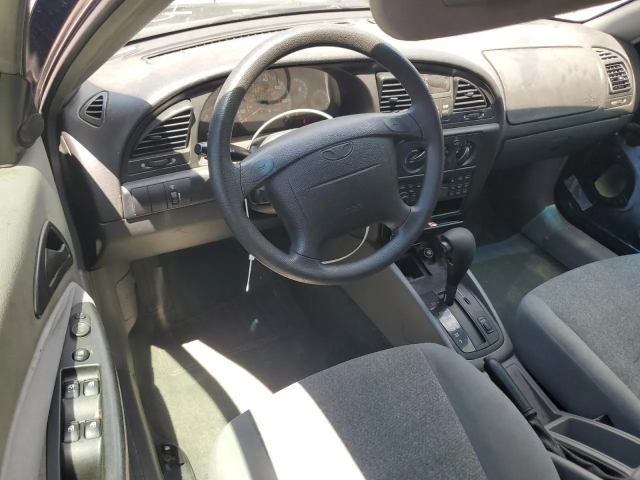 2002 Daewoo Nubira CDX