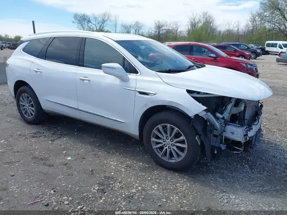 2023 Buick Enclave Essence