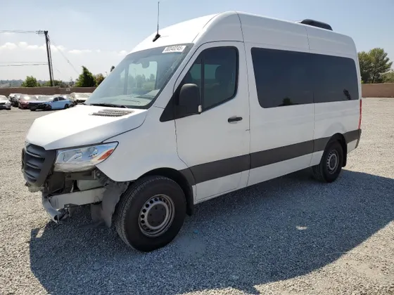2019 Mercedes-Benz Sprinter Passenger Van 2500/3500