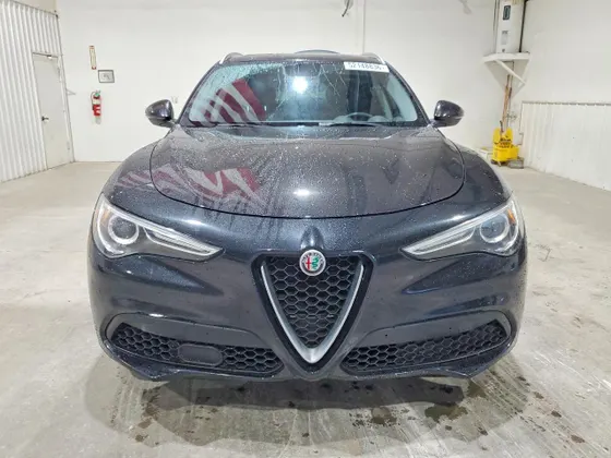 2018 Alfa Romeo Stelvio