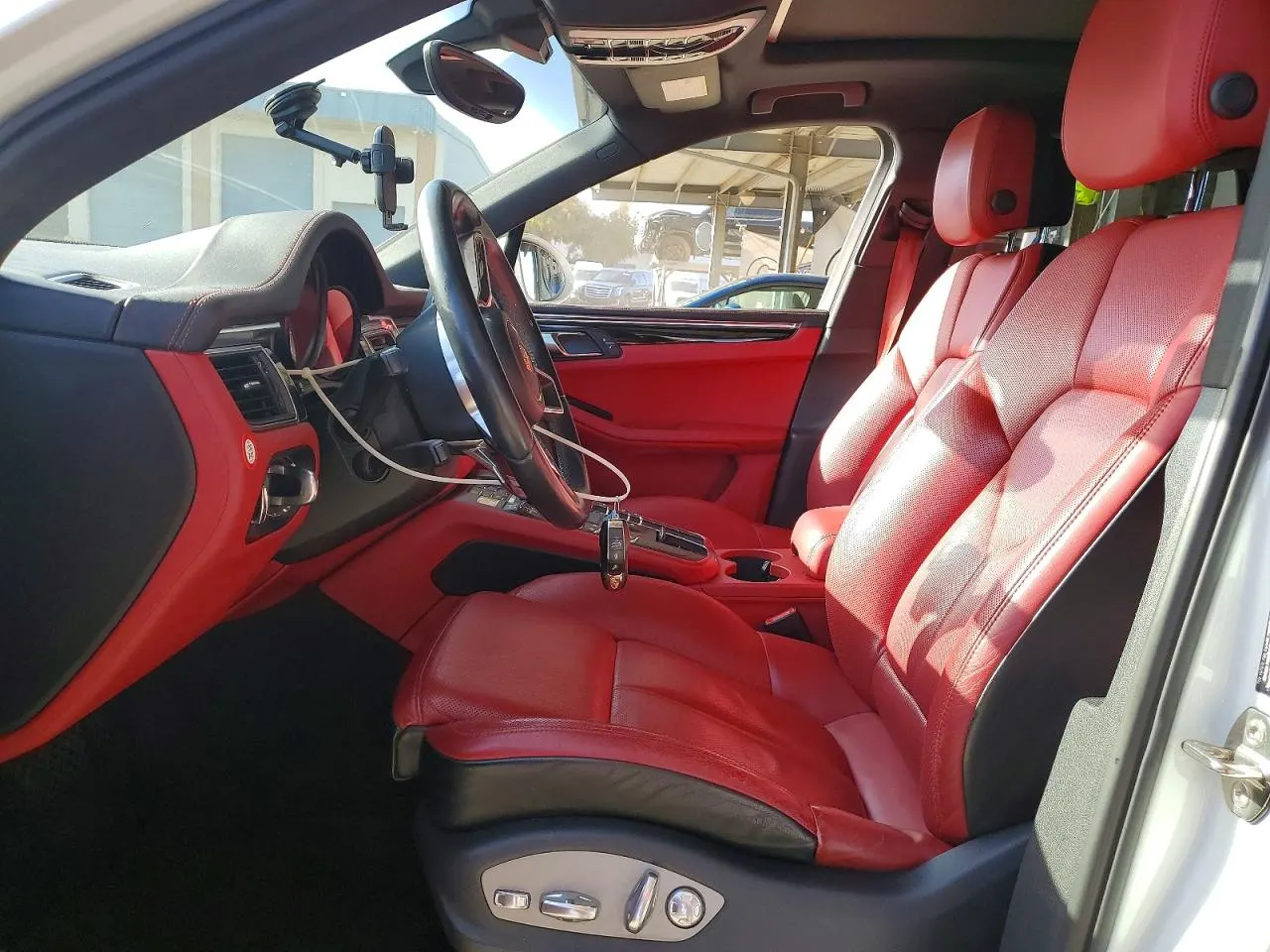 2015 Porsche Macan S