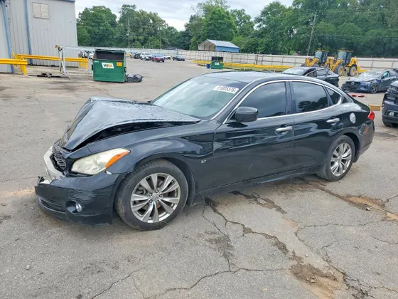 2014 INFINITI Q70