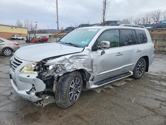 2013 Lexus LX 570