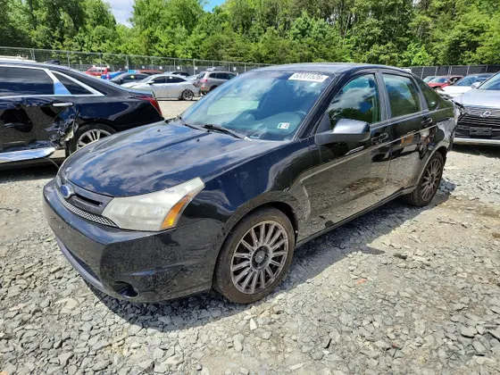 2010 Ford Focus SES
